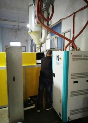 อัตโนมัติ 30L / H พลาสติก Dehumidifying เครื่องแห้ง 45C อากาศออกอุณหภูมิ Advanced Desiccant เครื่องแห้ง