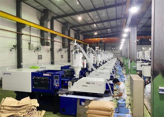 ขนาดที่หลากหลาย เครื่องแห้งพลาสติก Hopper ที่มีพลังงานจริง 4-48KW