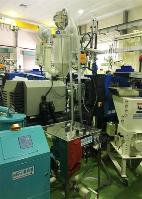 ขนาดที่หลากหลาย เครื่องแห้งพลาสติก Hopper ที่มีพลังงานจริง 4-48KW