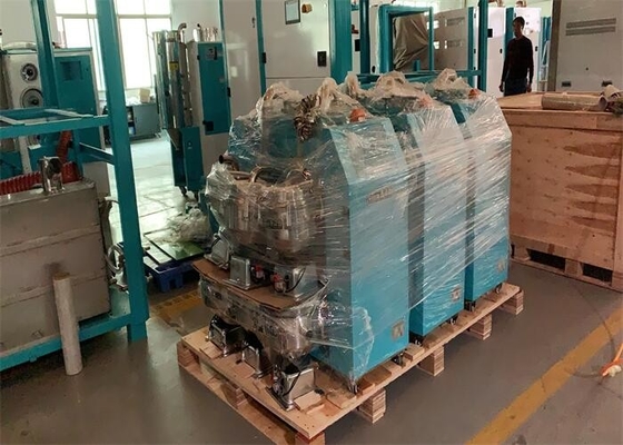 ท่อผ่าน Φ 38-63Mm วาคูม ออโต้โหลด 200 3000Kg / H สําหรับการทํางานเรียบร้อยและรวดเร็ว