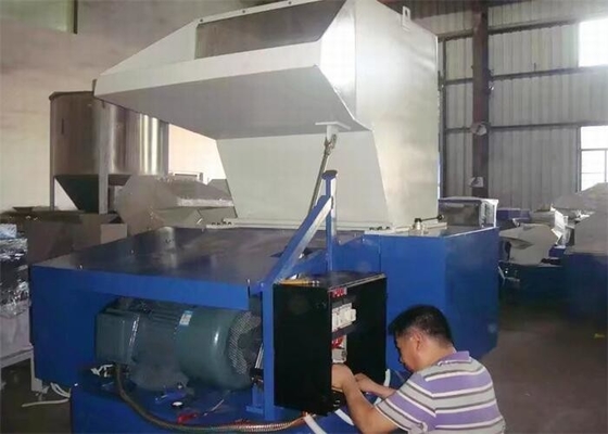 เครื่องหั่นย่อยพลาสติก Granulator Granulator สีเทากลางความเร็วสูง