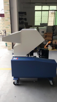 7.5KW พลาสติกข้อบกพร่องเครื่องบด Granulator ความเร็วสูง OG-10FS สีเทา