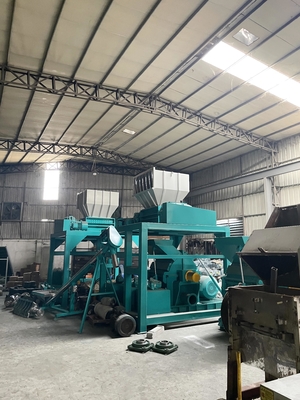 SKD-11 Granulator ความเร็วสูง 3.75KW เครื่องบดย่อยพลาสติกสำหรับการตัดข้อบกพร่อง