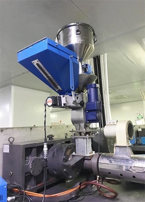 เครื่องผสมพลาสติกนิวเมติก Masterbatch Color Additive Volumetric Doser