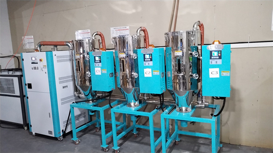 เครื่องแห้งกระดานลดความชื้นจากสแตนเลส 4-40 KW สําหรับการแห้งเม็ดพลาสติก